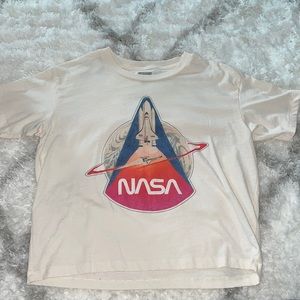 Brand: Tailgate… Nasa shirt… Cream color… Size: XS